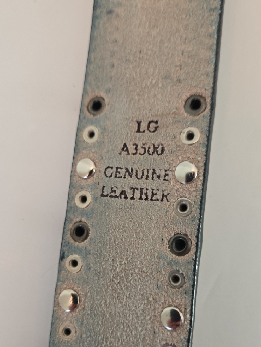 LG Gray Leather Belt with Silver Studs - Picture 2 of 4